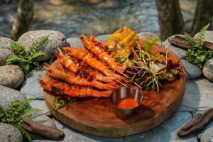 tôm nướng tại Bamboo Bistro Phú Quốc