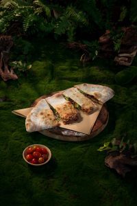 bánh mì Việt pizza tại Bamboo Bistro Phú Quốc