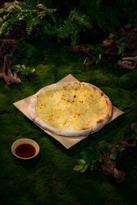 pizza sầu riêng tại Bamboo Bistro Phú Quốc